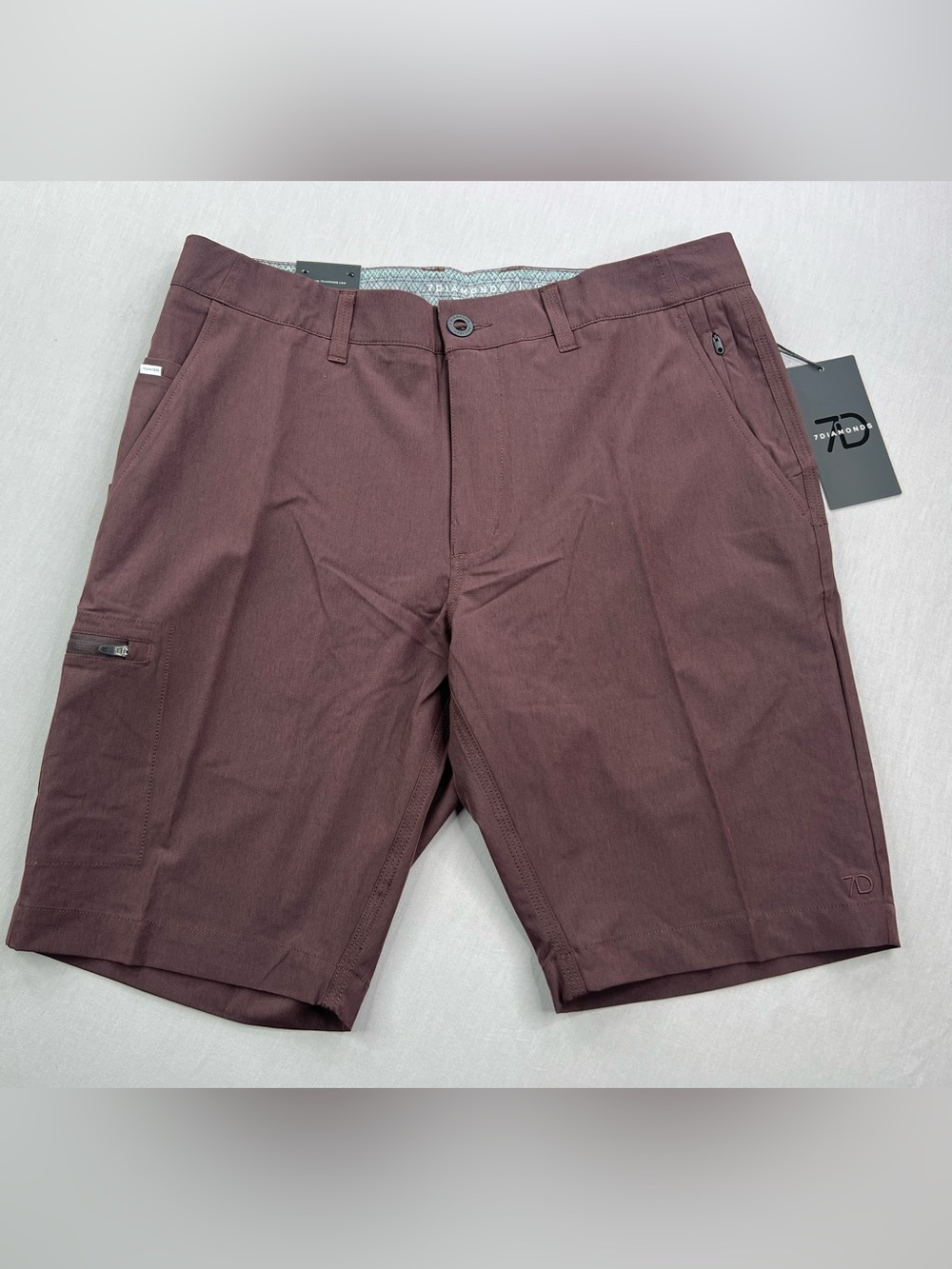 7 DIAMONDS SIERRA HIGH PERFORMANCE WTAER RESISTANT SHORTS
